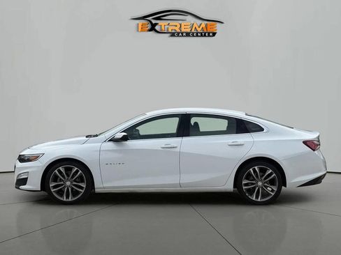 Used 2022 Chevrolet Malibu LT FWD image 3