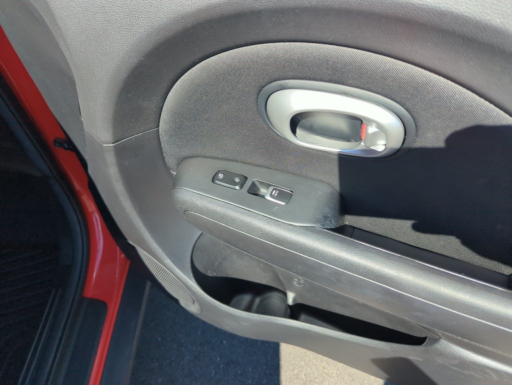 Used 2017 Kia Soul + w/ Designer's Package FWD image 32