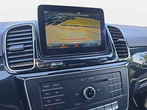 Used 2017 Mercedes-Benz GLE 350 4MATIC image 23
