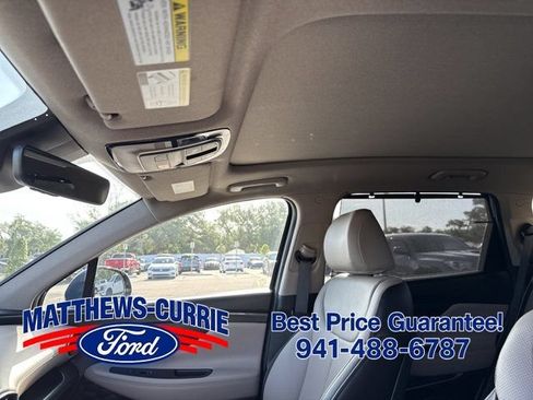 Used 2023 Hyundai Santa Fe Limited w/ Cargo Package AWD/4WD image 11