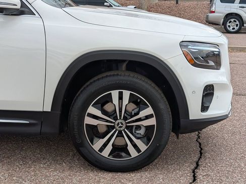 New 2026 Mercedes-Benz GLB 250 4MATIC image 9