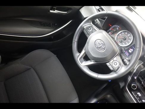 Used 2022 Toyota Corolla SE FWD image 17