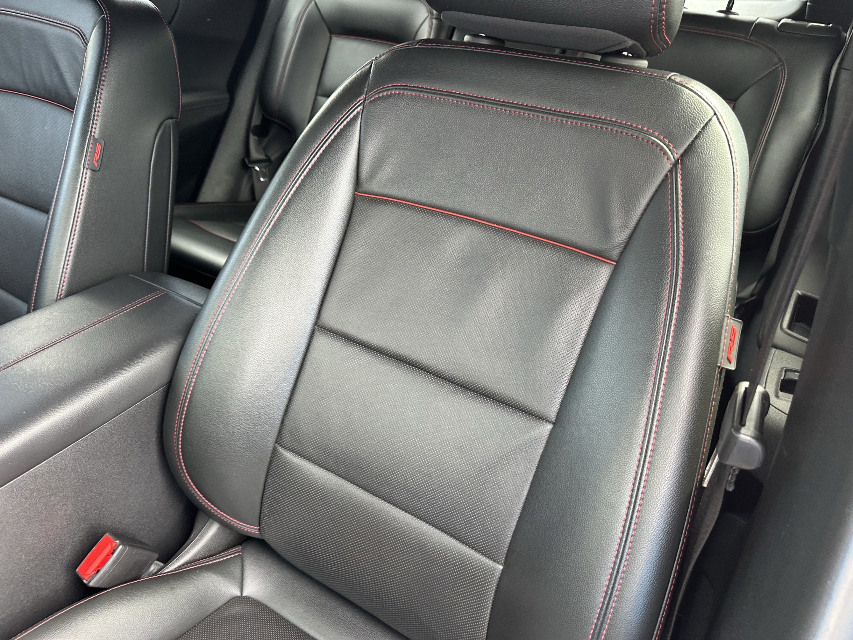 Used 2023 Chevrolet Equinox RS w/ RS Leather Package FWD image 20