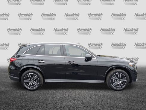 Used 2025 Mercedes-Benz GLC 300 image 11