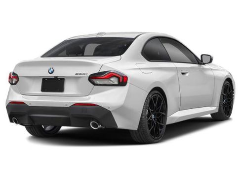 Used 2023 BMW 230i Coupe w/ Premium Package RWD image 3