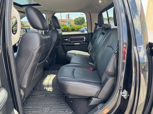 Used 2018 RAM 1500 Laramie AWD/4WD image 15
