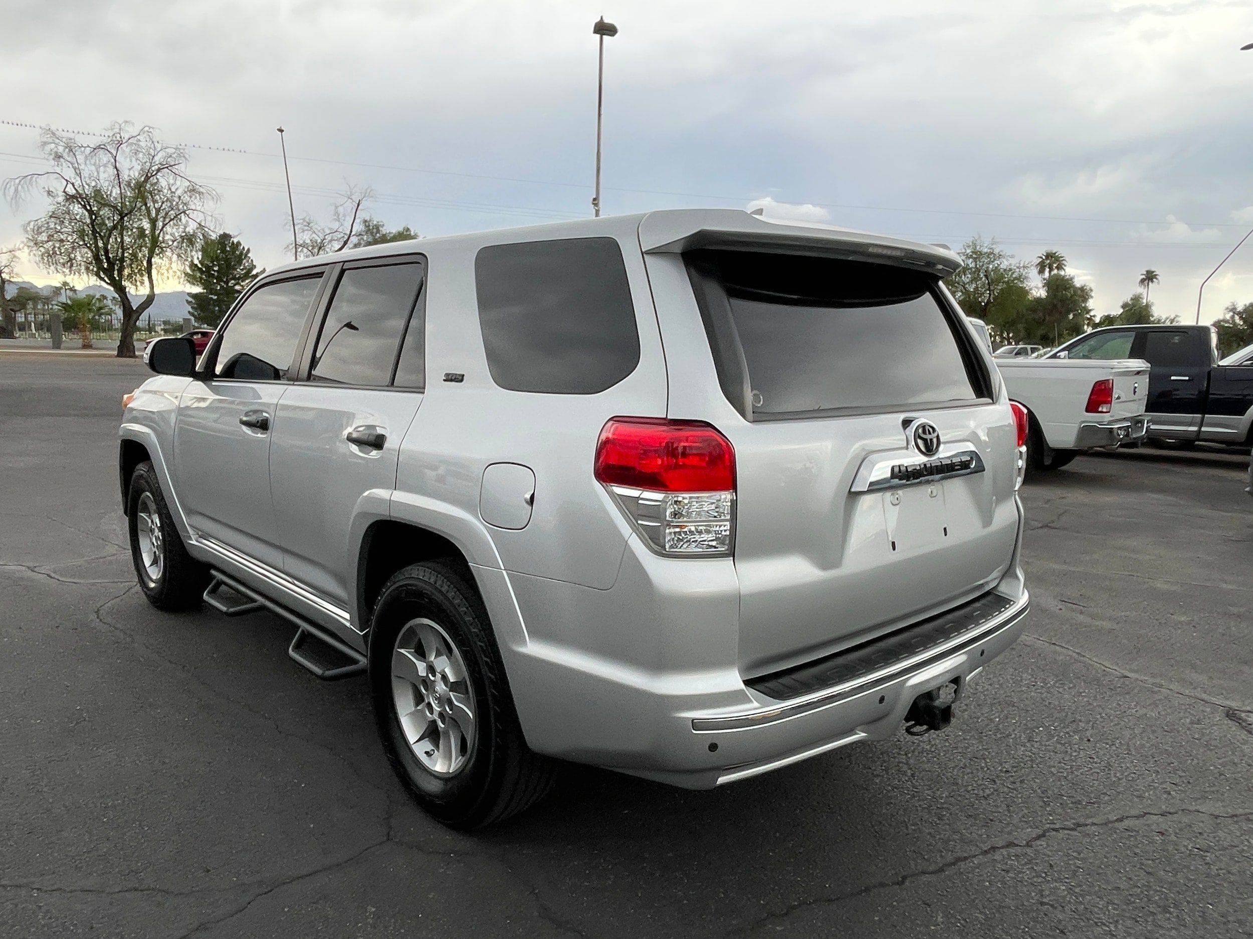 Used 2010 Toyota 4Runner SR5 RWD image 3