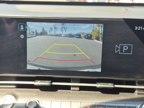 Used 2025 Hyundai Kona SEL FWD image 18