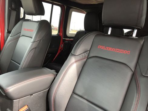 Used 2024 Jeep Wrangler Unlimited Rubicon image 13