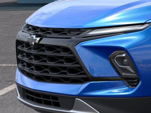 New 2026 Chevrolet Blazer LT w/ Midnight/Sport Edition FWD image 13