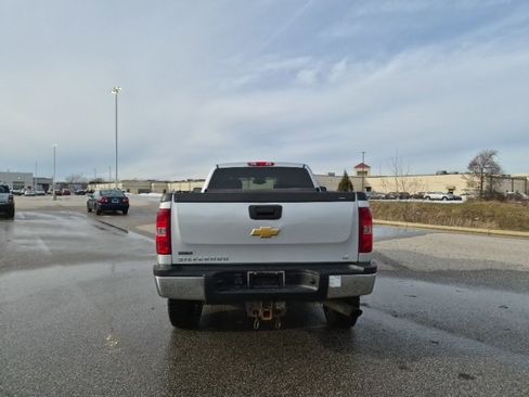 Used 2012 Chevrolet Silverado 2500 LT w/ Snow Plow Prep Package image 6