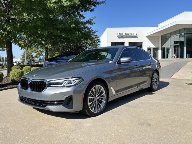 Certified 2023 BMW 530e xDrive w/ Premium Package AWD/4WD image 1