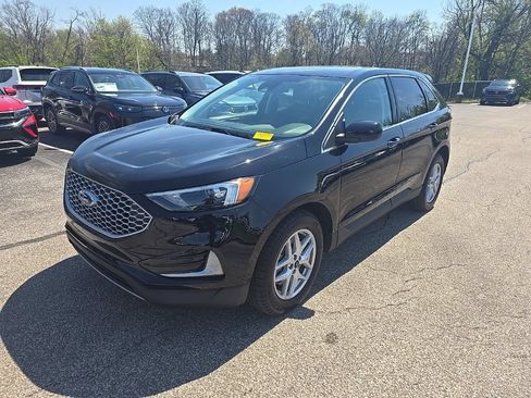 Used 2024 Ford Edge SEL AWD/4WD image 7