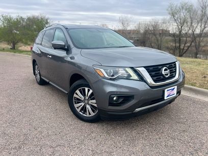 Used 2017 Nissan Pathfinder SL w/ SL Tech Package