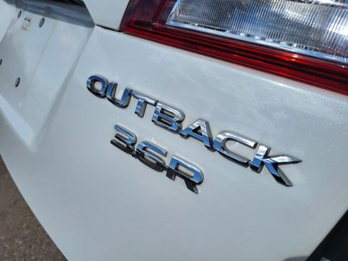 Used 2019 Subaru Outback 3.6R Touring image 21