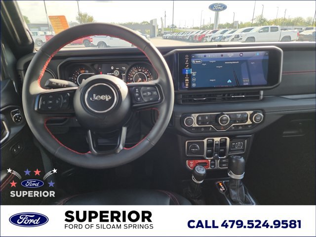 Used 2024 Jeep Wrangler Unlimited Rubicon AWD/4WD image 11