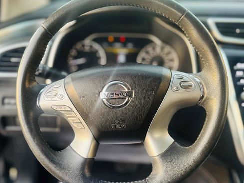 Used 2018 Nissan Murano SV image 28