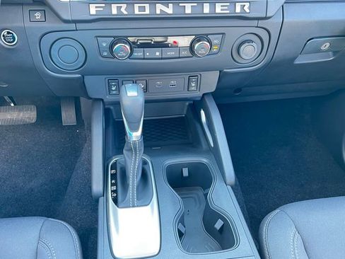 New 2025 Nissan Frontier SV w/ SV Convenience Package image 17