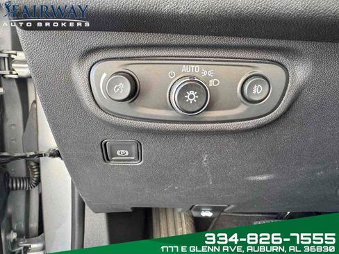 Used 2023 GMC Terrain AT4 image 16