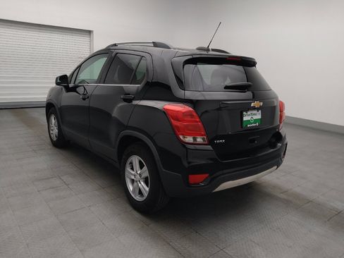 Used 2020 Chevrolet Trax LT FWD image 5