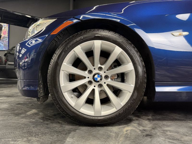 Used 2011 BMW 328i Sedan RWD image 19