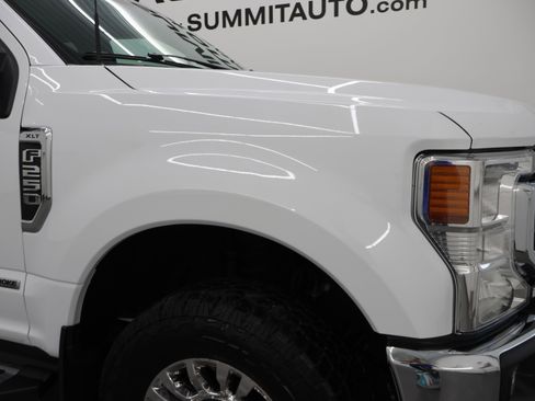 Used 2022 Ford F250 XLT w/ XLT Premium Package AWD/4WD image 23