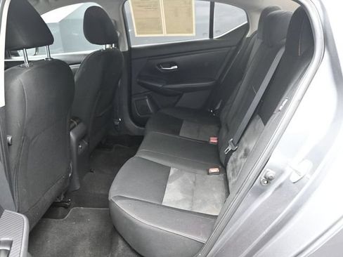 Used 2023 Nissan Sentra SR FWD image 13
