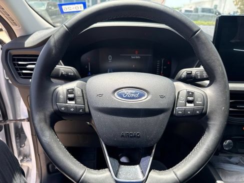 Used 2023 Ford Escape Active w/ Tech Pack #1 FWD image 9