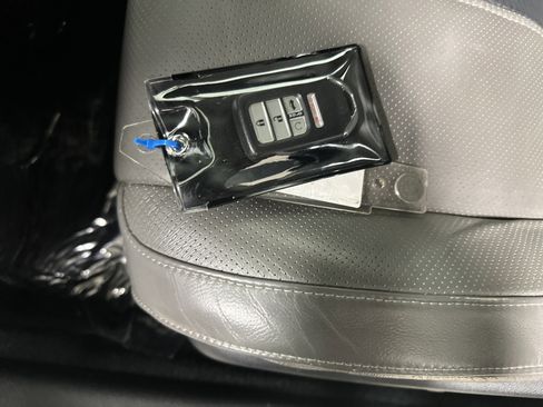 Used 2016 Honda Civic Touring image 36