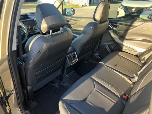 Used 2024 Subaru Forester Limited image 9