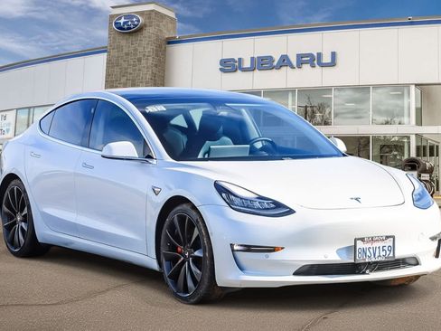 Used 2020 Tesla Model 3 Performance image 3