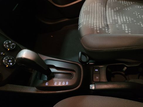 Used 2020 Chevrolet Sonic LT image 26