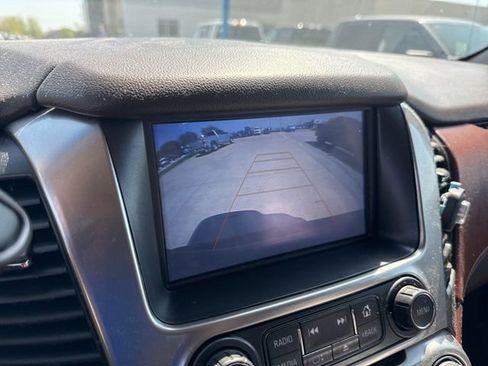 Used 2018 Chevrolet Tahoe Premier AWD/4WD image 25