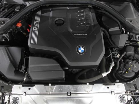 Certified 2022 BMW 330i xDrive Sedan w/ Driving Assistance Package image 22