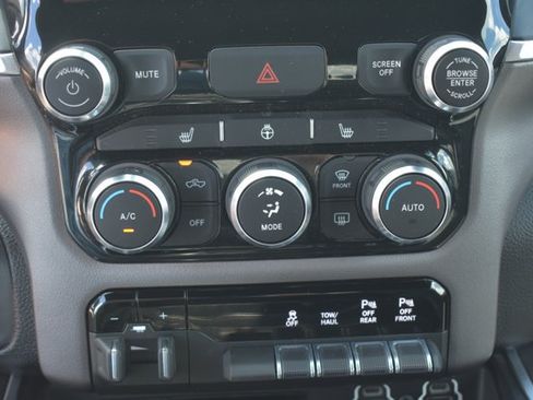 Used 2021 RAM 1500 Big Horn AWD/4WD image 28