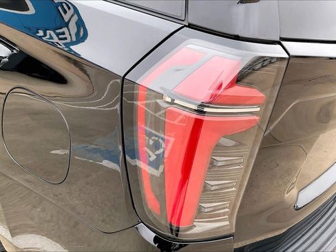 Certified 2025 Chevrolet Tahoe Z71 image 27