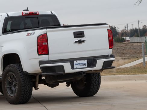 Used 2018 Chevrolet Colorado Z71 image 6