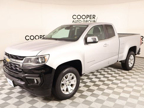 Used 2022 Chevrolet Colorado LT w/ Fleet Safety Package image 9