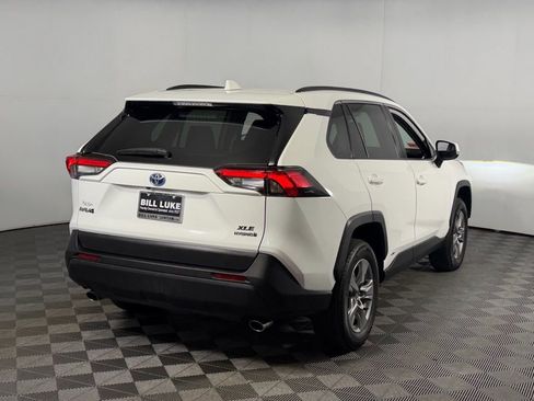 Used 2024 Toyota RAV4 XLE image 8