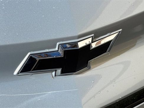 Used 2022 Chevrolet Bolt EUV Premier w/ Sun & Sound Package image 45