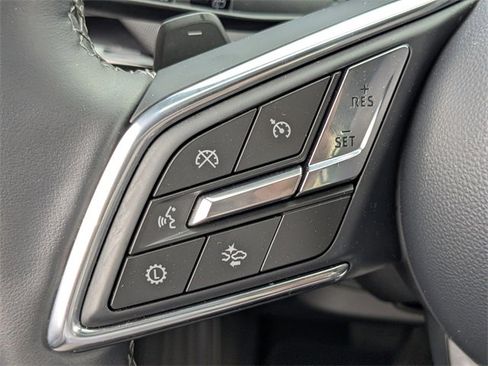 Used 2025 Buick Enclave Preferred image 23