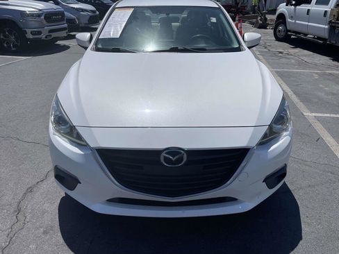 Used 2016 MAZDA MAZDA3 i Sport w/ Preferred Equipment Package FWD image 3