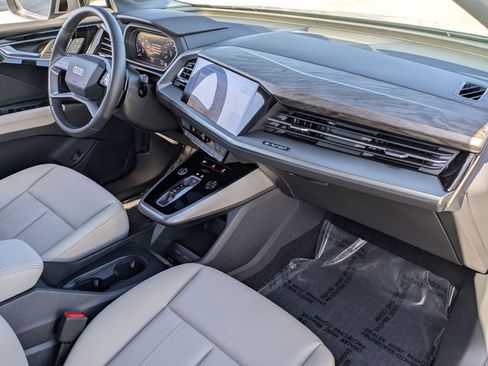 Used 2025 Audi Q4 e-tron Premium w/ Convenience Package AWD/4WD image 21