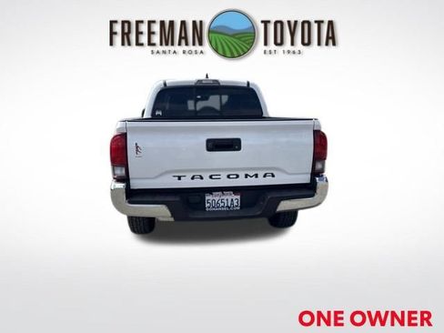 Used 2020 Toyota Tacoma SR5 RWD image 6