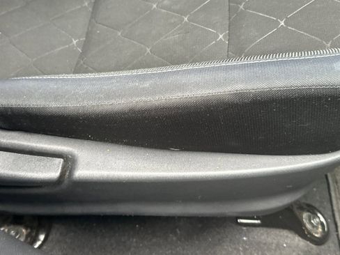 Used 2018 Nissan Kicks S image 22