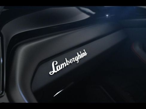 Used 2024 Lamborghini Urus S AWD/4WD image 24