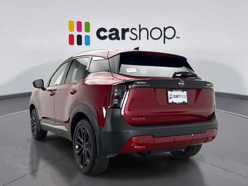 Used 2026 Nissan Kicks SR w/ SR Premium Package AWD/4WD image 3