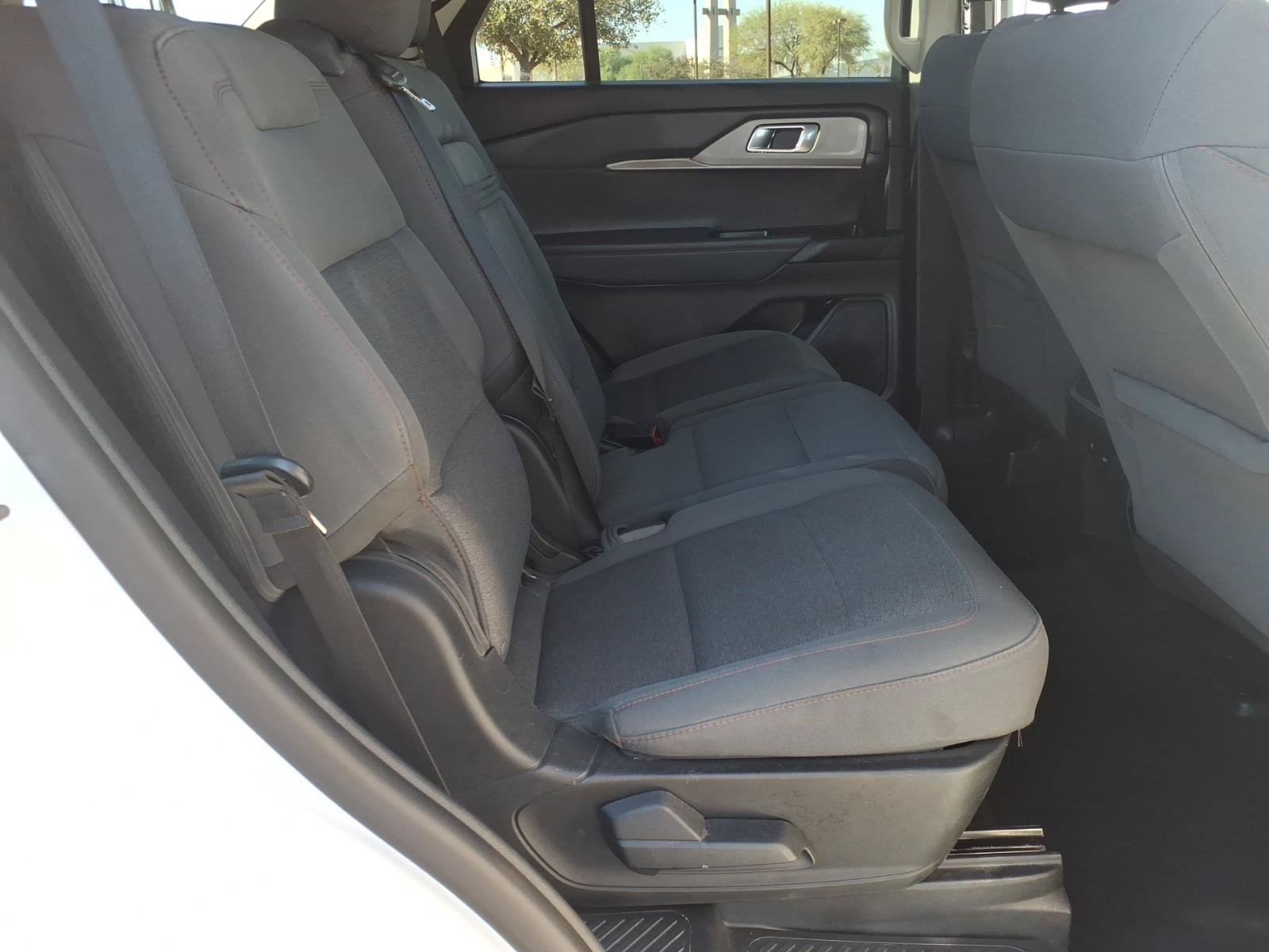 Certified 2025 Ford Explorer Active RWD image 13