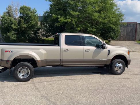 Used 2017 Ford F350 King Ranch w/ King Ranch Ultimate Package image 44