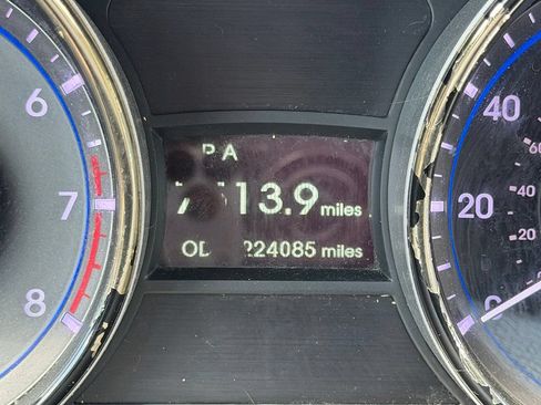 Used 2013 Hyundai Sonata Limited FWD image 19